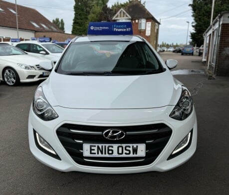 Hyundai i30 SE NAV 2