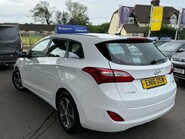 Hyundai i30 SE NAV 6