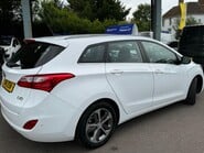 Hyundai i30 SE NAV 8