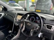 Hyundai i30 SE NAV 34