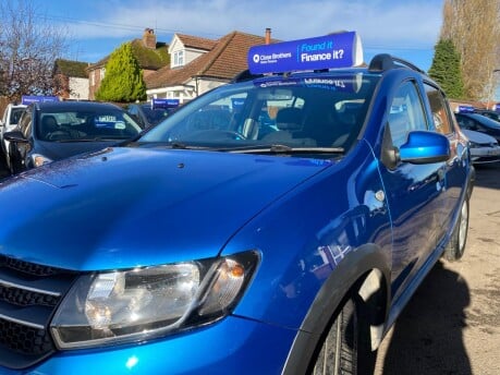 Dacia Sandero Stepway LAUREATE TCE 13