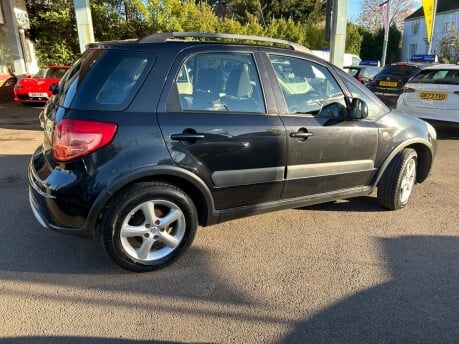 Suzuki SX4 GLX 9