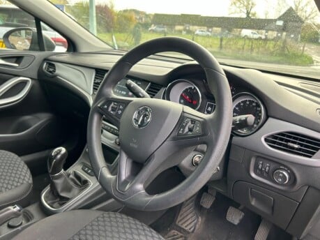 Vauxhall Astra DESIGN CDTI ECOTEC S/S 9