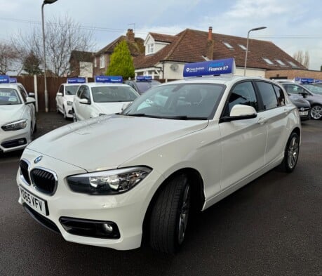 BMW 1 Series 120I SPORT 3