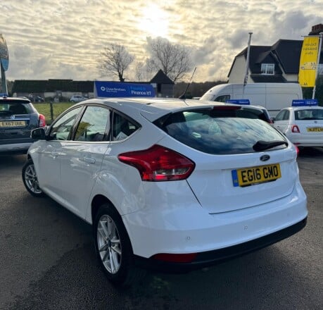 Ford Focus ZETEC TDCI 6