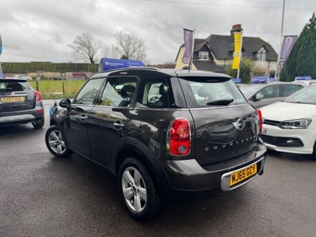 Mini Countryman ONE 7