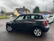 Mini Countryman ONE 8