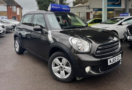 Mini Countryman ONE 9