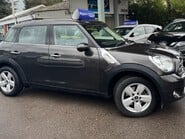 Mini Countryman ONE 10