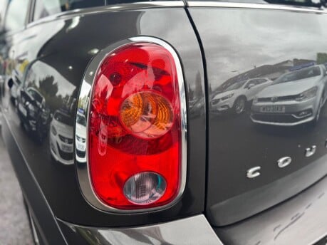 Mini Countryman ONE 31