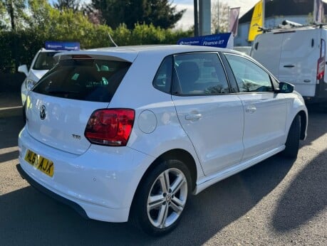 Volkswagen Polo R LINE TSI 8