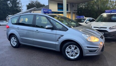 Ford S-Max ZETEC TDCI 9