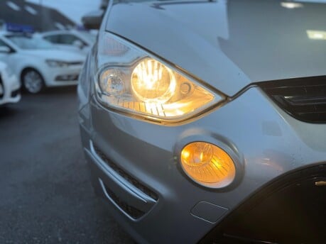 Ford S-Max ZETEC TDCI 12