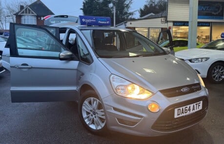 Ford S-Max ZETEC TDCI 37