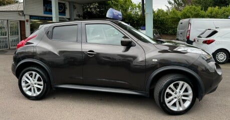 Nissan Juke ACENTA PREMIUM 9