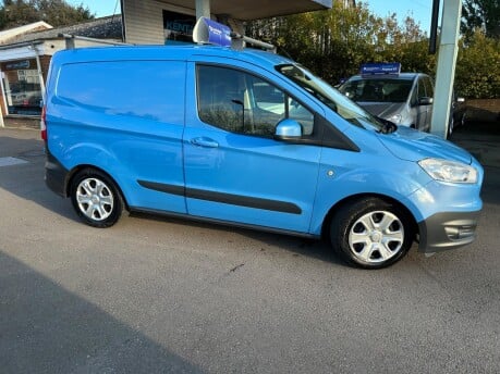 Ford Transit Courier TREND TDCI 27