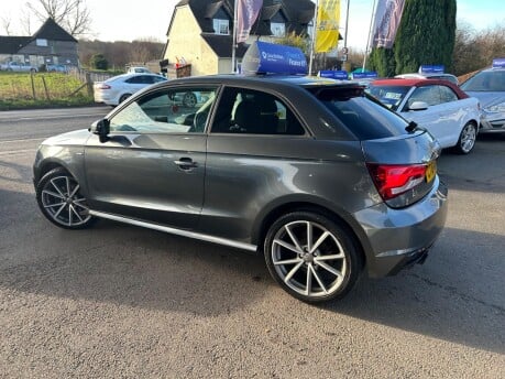 Audi A1 TDI BLACK EDITION NAV 13