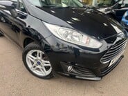 Ford Fiesta ZETEC 9