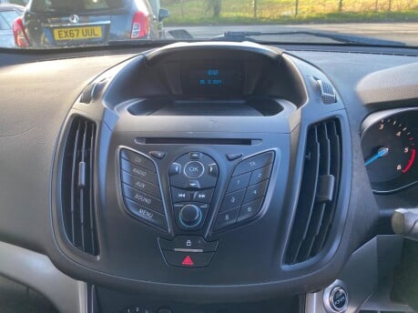 Ford Kuga ZETEC TDCI 21