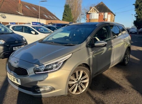 Kia Ceed CRDI 4 TECH ECODYNAMICS 1