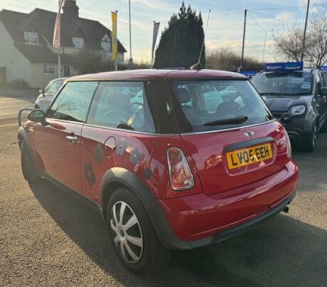 Mini Hatch 1.6 One CVT Euro 4 3dr 2