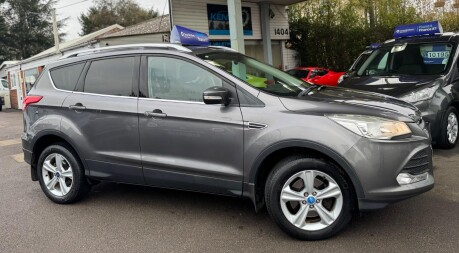 Ford Kuga ZETEC TDCI 8