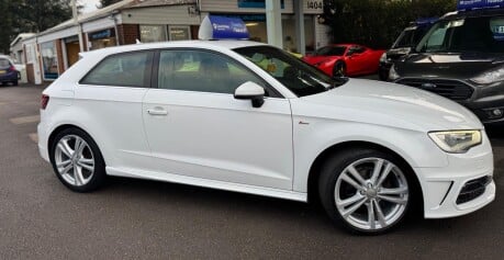 Audi A3 TDI S LINE NAV 7