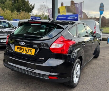 Ford Focus ZETEC TDCI 7