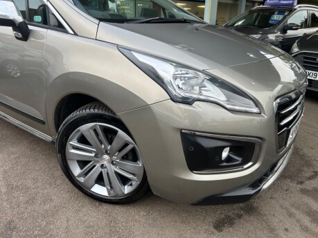 Peugeot 3008 BLUE HDI S/S ALLURE 8