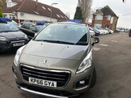 Peugeot 3008 BLUE HDI S/S ALLURE 22