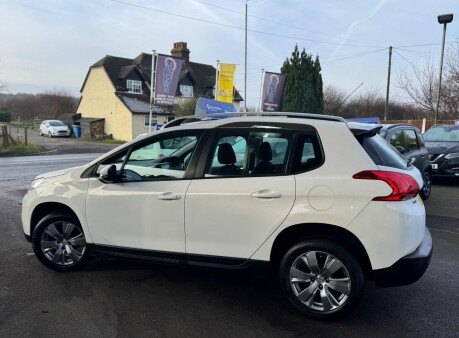 Peugeot 2008 BLUE HDI ACTIVE 4