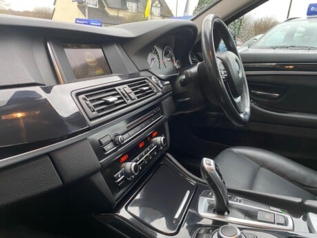 BMW 5 Series 520D SE 13