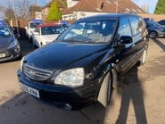 Kia Carens LX 16V CRDI 3