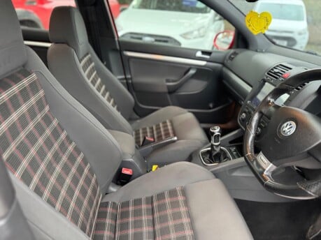 Volkswagen Golf 2.0 TFSI GTI 5dr 24