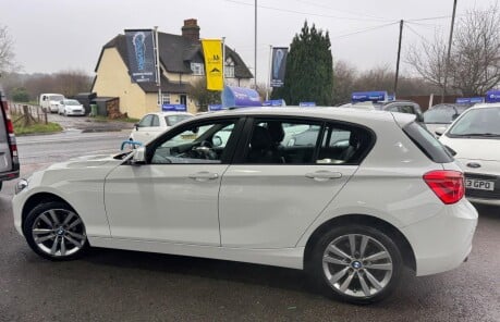 BMW 1 Series 118I SPORT 4