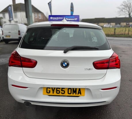 BMW 1 Series 118I SPORT 6