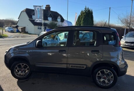 Fiat Panda CITY CROSS MHEV 4