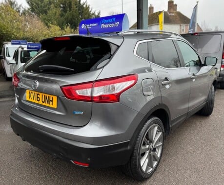 Nissan Qashqai DCI TEKNA 6