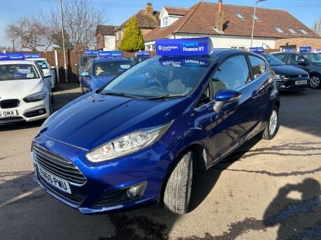 Ford Fiesta ZETEC 9