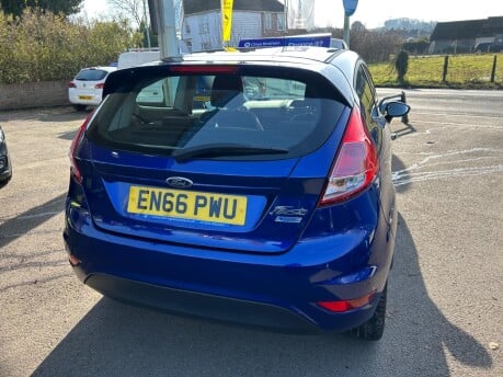 Ford Fiesta ZETEC 13