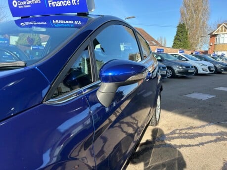 Ford Fiesta ZETEC 28