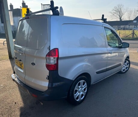 Ford Transit Courier TREND TDCI 4