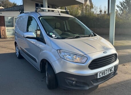 Ford Transit Courier TREND TDCI 5