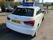 Audi A1 TDI S LINE 9