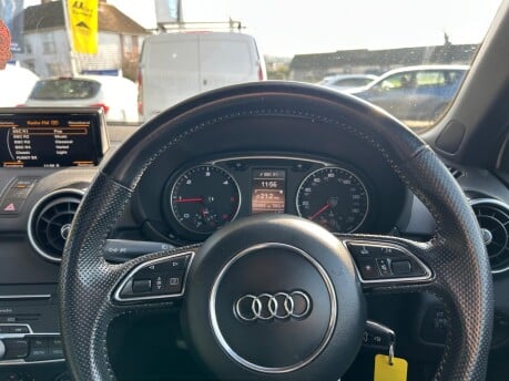 Audi A1 TDI S LINE 23