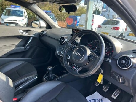 Audi A1 TDI S LINE 28