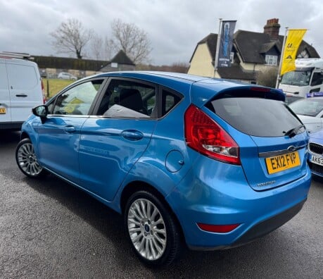 Ford Fiesta TITANIUM TDCI 5