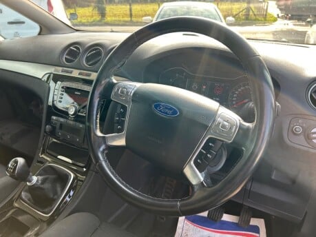 Ford S-Max TITANIUM TDCI 11