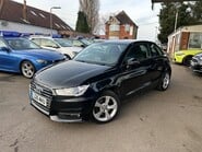 Audi A1 TFSI SPORT 1