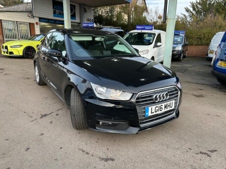 Audi A1 TFSI SPORT 8